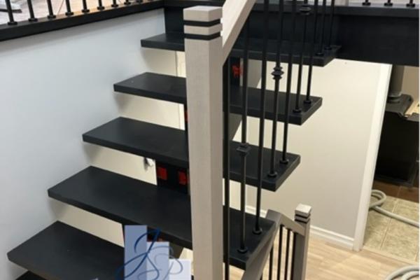 Escalier avec limon en métal