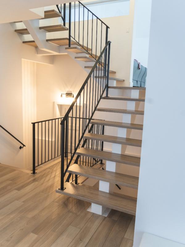 escalier limon metal