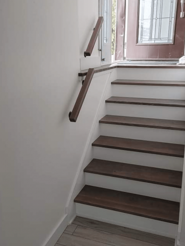 Escalier standard entre deux murs 8